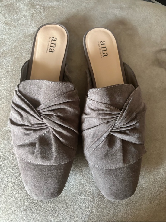 a.n.a Shoes - Ana -Detail Slip-On Mules